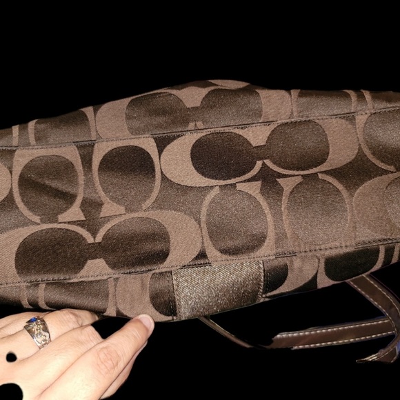 EUC Vintage Coach Signature Jacquard Satchel and Wristlet Bundle - Picture 8 of 8